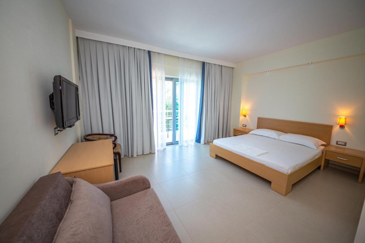Hotel Borshi Экстерьер фото