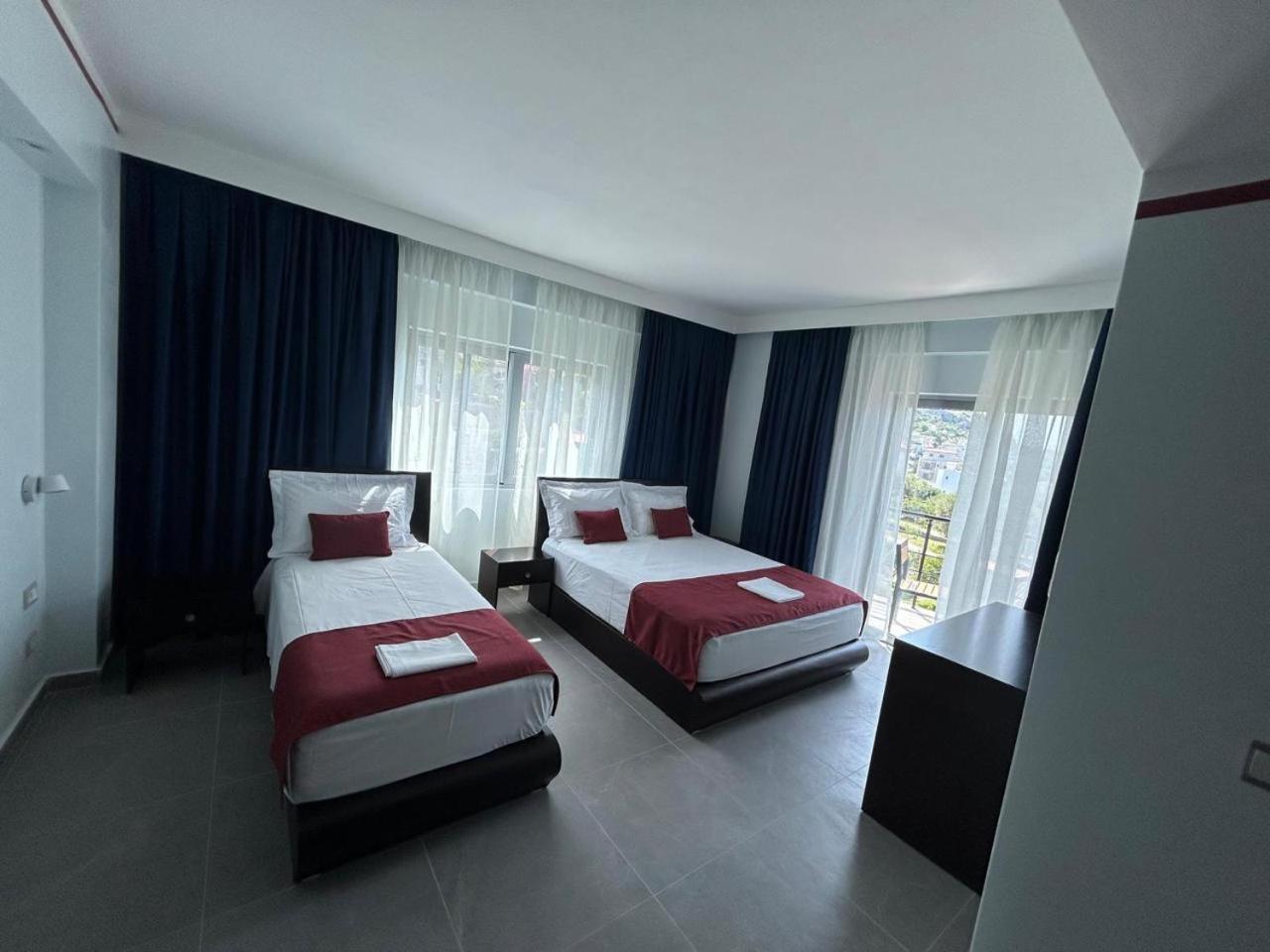 Hotel Borshi Экстерьер фото