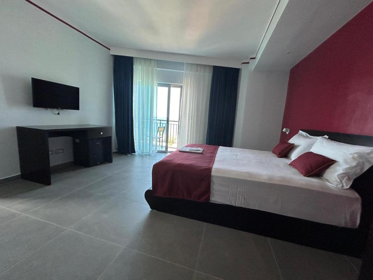 Hotel Borshi Экстерьер фото